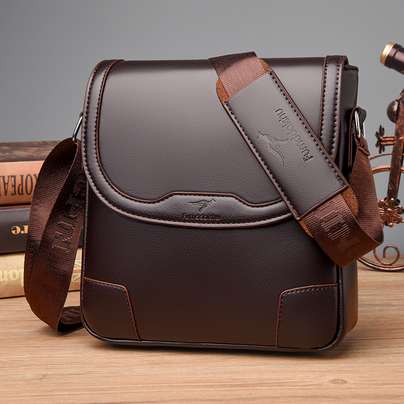 Travel Accessories Luxury - แบรนด์หรูผู้ชายหนังไหล่กระเป๋ากันน้ํากระเป๋าถือกระเป๋าเดินทางCrossbody Cross Body Messengerกระเป๋าสําหรับชาย