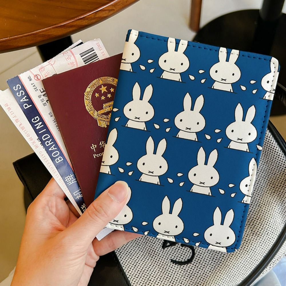 Travel Accessories For Japan Trip - ที่ใส่บัตรมิฟฟี่น่ารัก ปกป้องบัตรประชาชน ซองใส่พาสปอร์ตลายการ์ตูน กระเป๋าเก็บของสำหรับเดินทาง น้ำหนักเบา สำหรับเดินทางไปต่างประเทศ