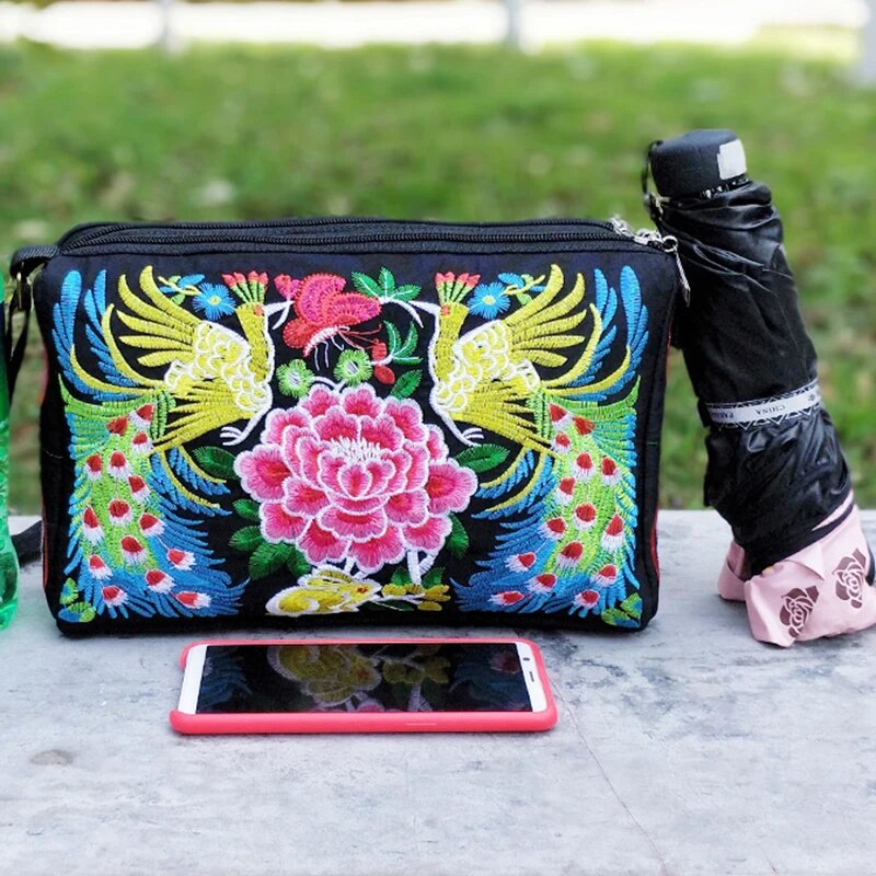 ผู้หญิงปักดอกไม้ไนลอนCrossbody - Travel Accessories Luxury บทวิจารณ์และราคา